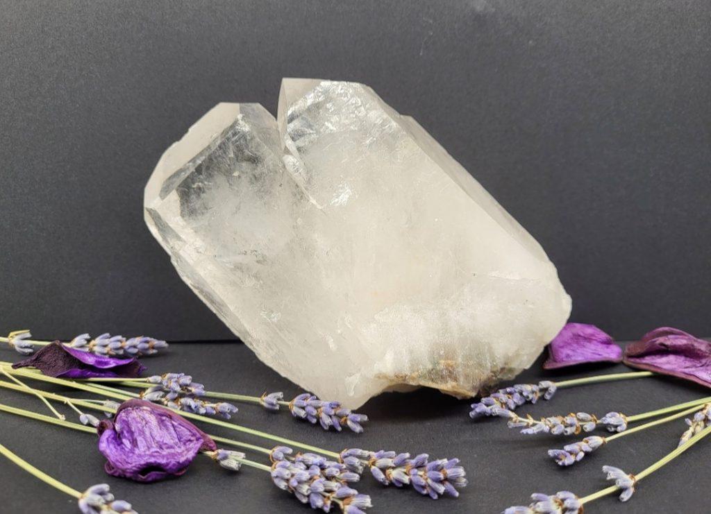 Kamena strela *80 - naravni mineral kristal