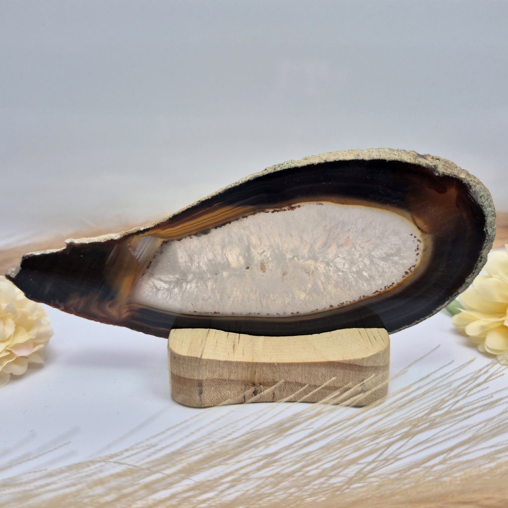 Ahat plou0161u010da (AP14) - naravni mineral kristal