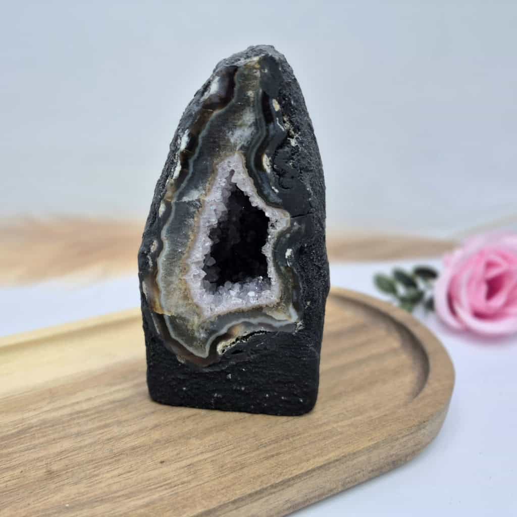 Ametist geoda (GA23) - naravni mineral kristal