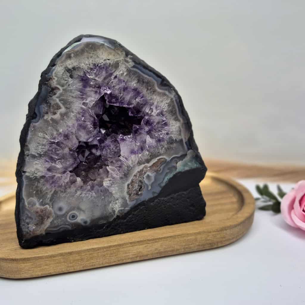 Ametist geoda – (GA3) - naravni mineral kristal