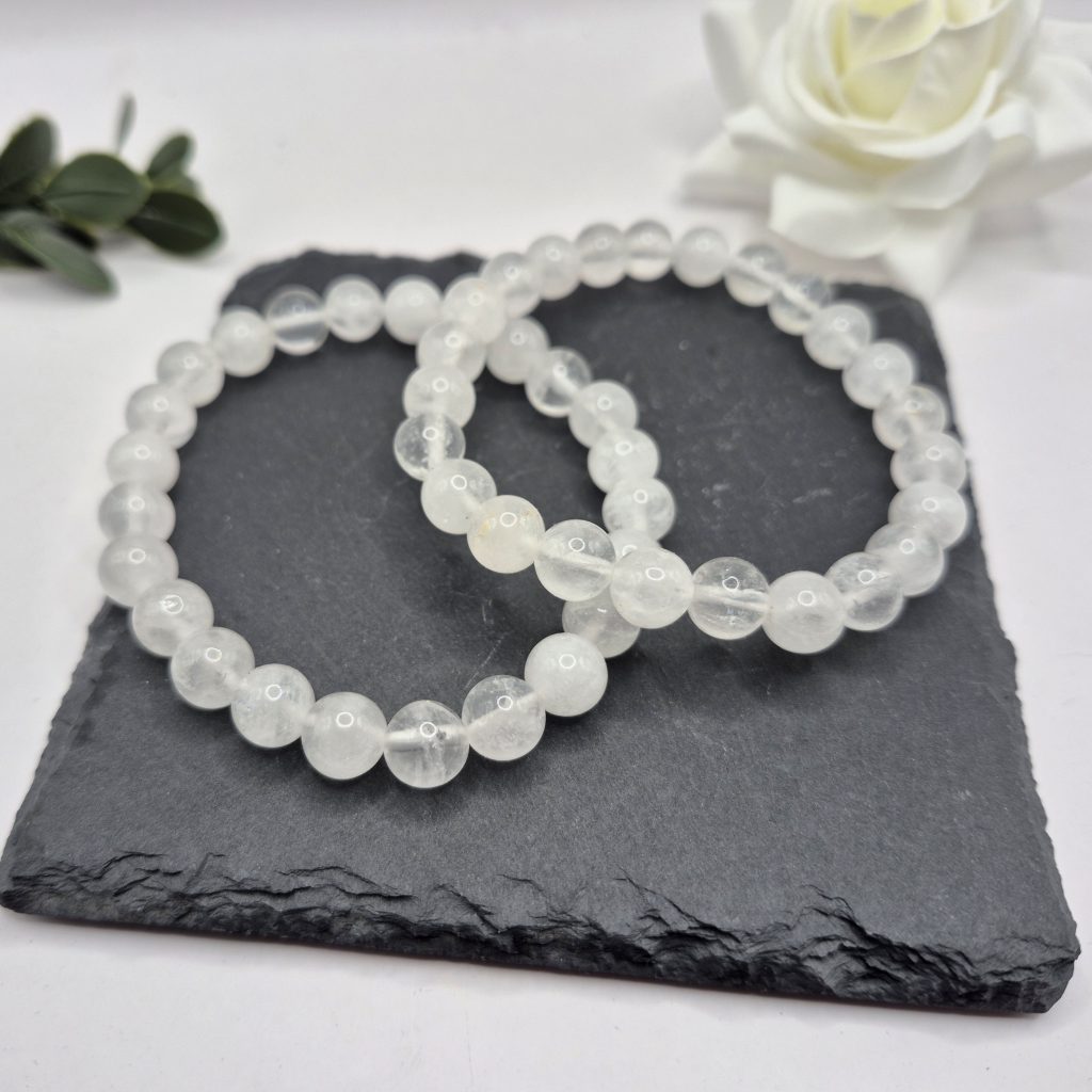 Kamena strela zapestnica - naravni mineral kristal