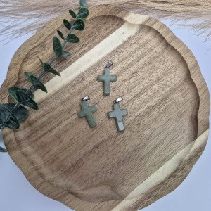 Aventurin obesek - križ